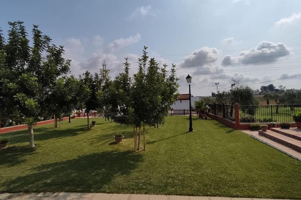 Finca Campo Alegre Villa Utrera Eksteriør bilde